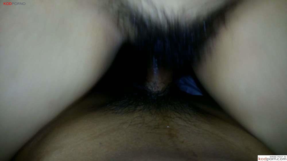 ชวนกิ๊กสาวไปกินเหล้าพอเมากลับมาก็เย็ดกันเลยกิ๊กคนนี้ขนหมอยจิ๋มเธอดกดำมากเอาควยยัดรูไม่ค่อยจะถูก