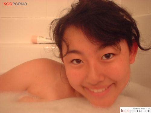 [รูปโป๊ รูปจิ๋ม] ขาวสวย โดนซะร้องครางไม่เป็นท่า