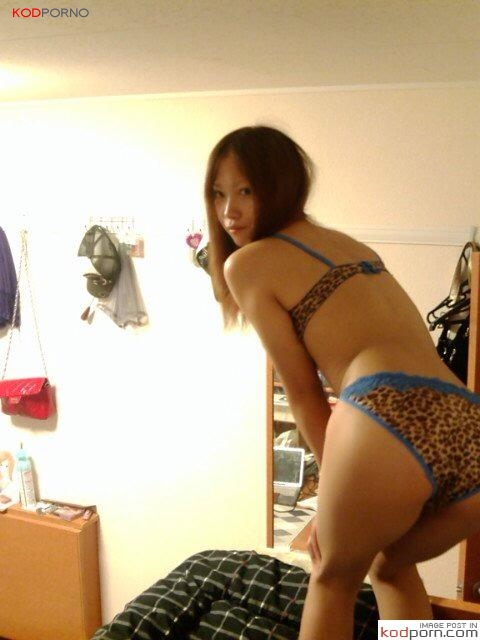 [รูปโป๊ รูปจิ๋ม] รูปร่างเธอดี โค้งมนไปทุกที่ ปี๊ไม่มีหยุด