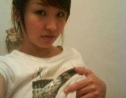 นักเรียนชอบโชว์ เปิดโชว์หัวนมให้เห็นจะๆ ไปเลย
