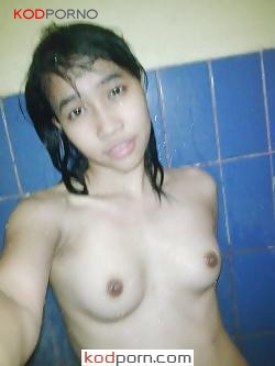 แอบถ่ายน้องเมียอาบน้ำ