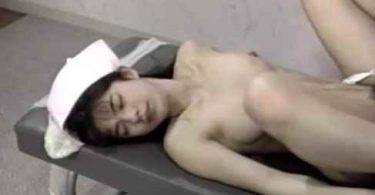 คลิปโป๊ คุณพยาบาลโดนคุณหมอจับปล้ำบนเตียงตรวจคนไข้ซะแล้ว