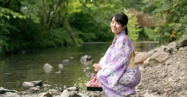 หนังโป๊แวย้อนยุค สั่มกลางป่า จัดทุกท่าแตกทุกช๊อต รูปหลุด