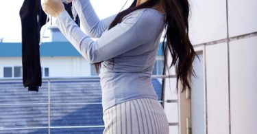 แม่บ้านสาวผัวไปทำงานเลยเรียกเด็กส่งพิชซ่ามาเยดแก้เงี่ยนก่อนจัดหนั ภาพโป๊