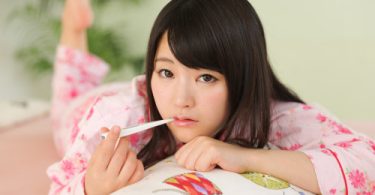 สาวสวยป่วยหนักเลยต้องโดนฉีดยา นอนอ้าขาให้ฉีดยาจนล้นหี รูปหลุด