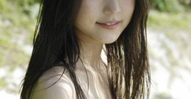 สาวสวยชอบเล่นน้ำ เล่นจนขนเปียก เปียกแล้วยังสวยเสียว รูปหี