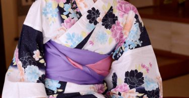 สาวงามในเสื้อผ้าชุดกิมโมโน จัดคู่แบบเด้าสามเส้า รูปเย็ดกัน