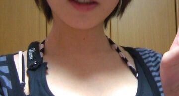 ถ่ายไปถ่ายมาเกิดมีอารม เขี่ยเองจนเสรจซะเลย xxx